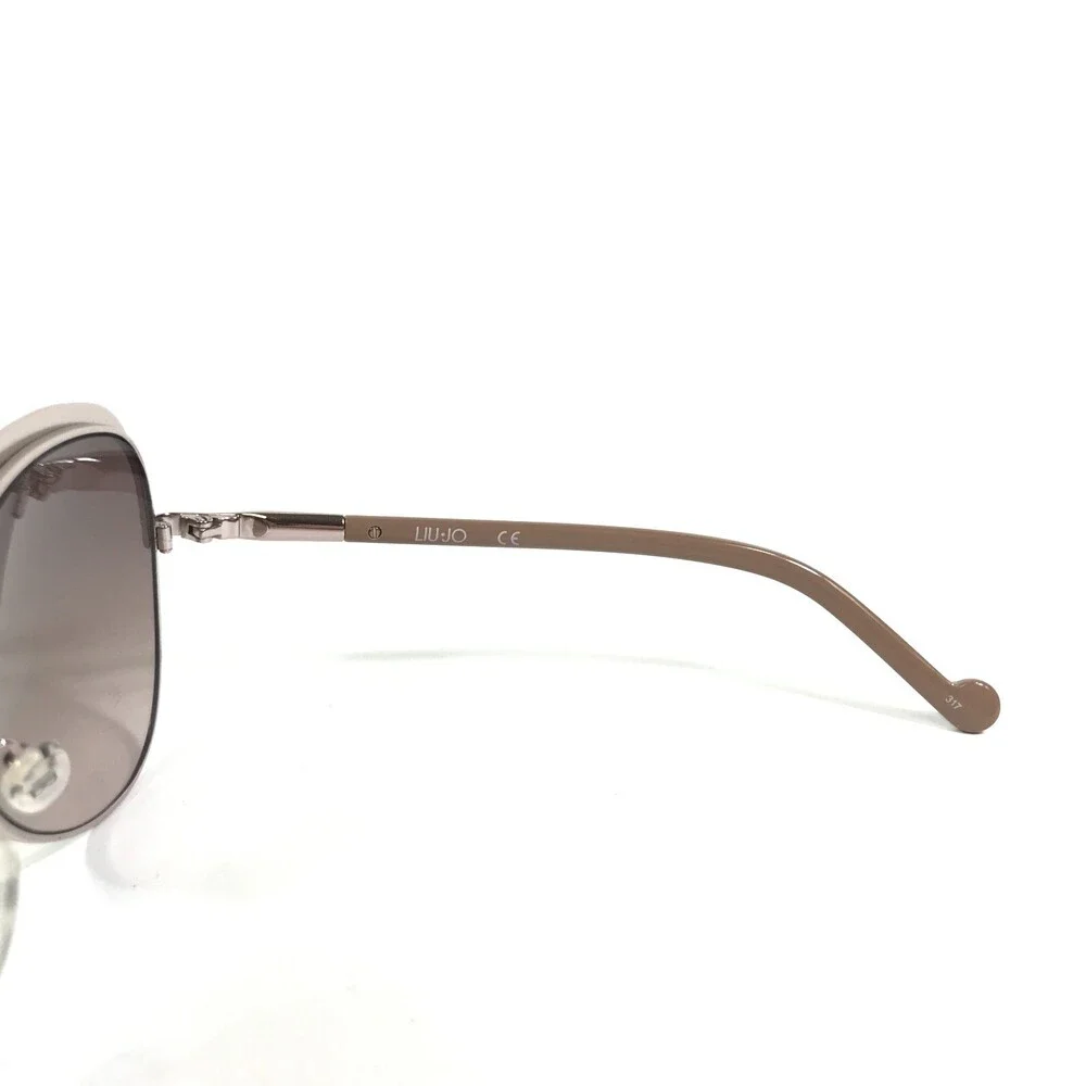 Liu Jo left lens